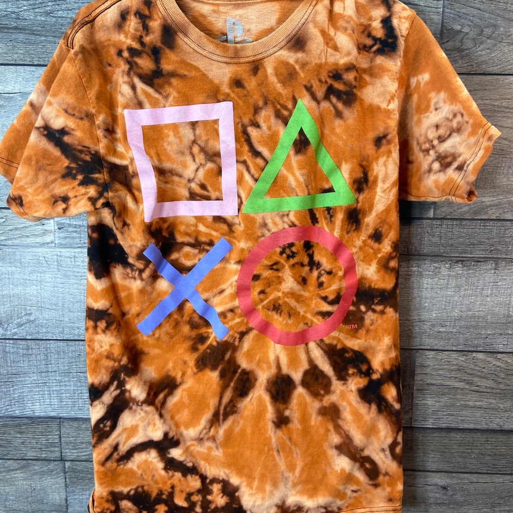 Custom dyed PlayStation graphic t shirt